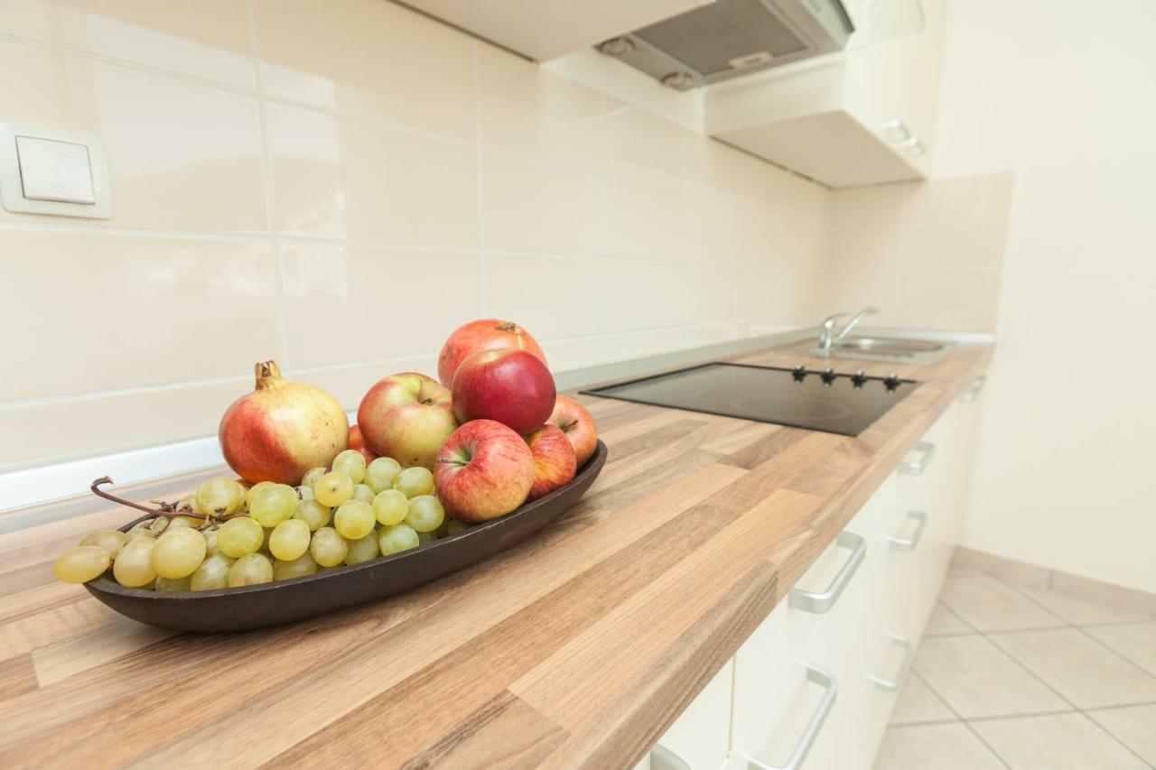 Alpeza Apartments Bol Ngoại thất bức ảnh